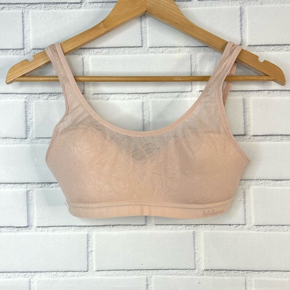 Lululemon Shadow Mesh Bra Leaf size Small - Picture 2 of 5